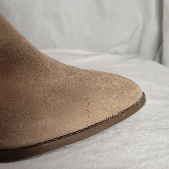 Essex Lane Women's Nara Tan Suede Ankle Boots Size 8 - Picture 4 of 11
